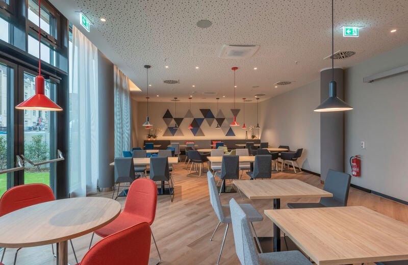 Holiday Inn Express Dusseldorf - Hauptbahnhof